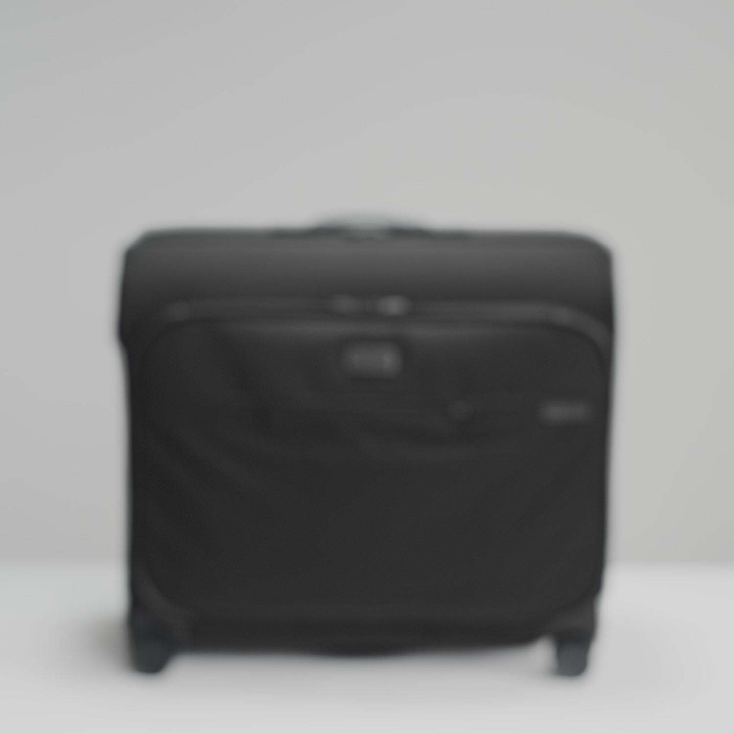 Deluxe Wardrobe Spinner Interior Packing Video #colour_black