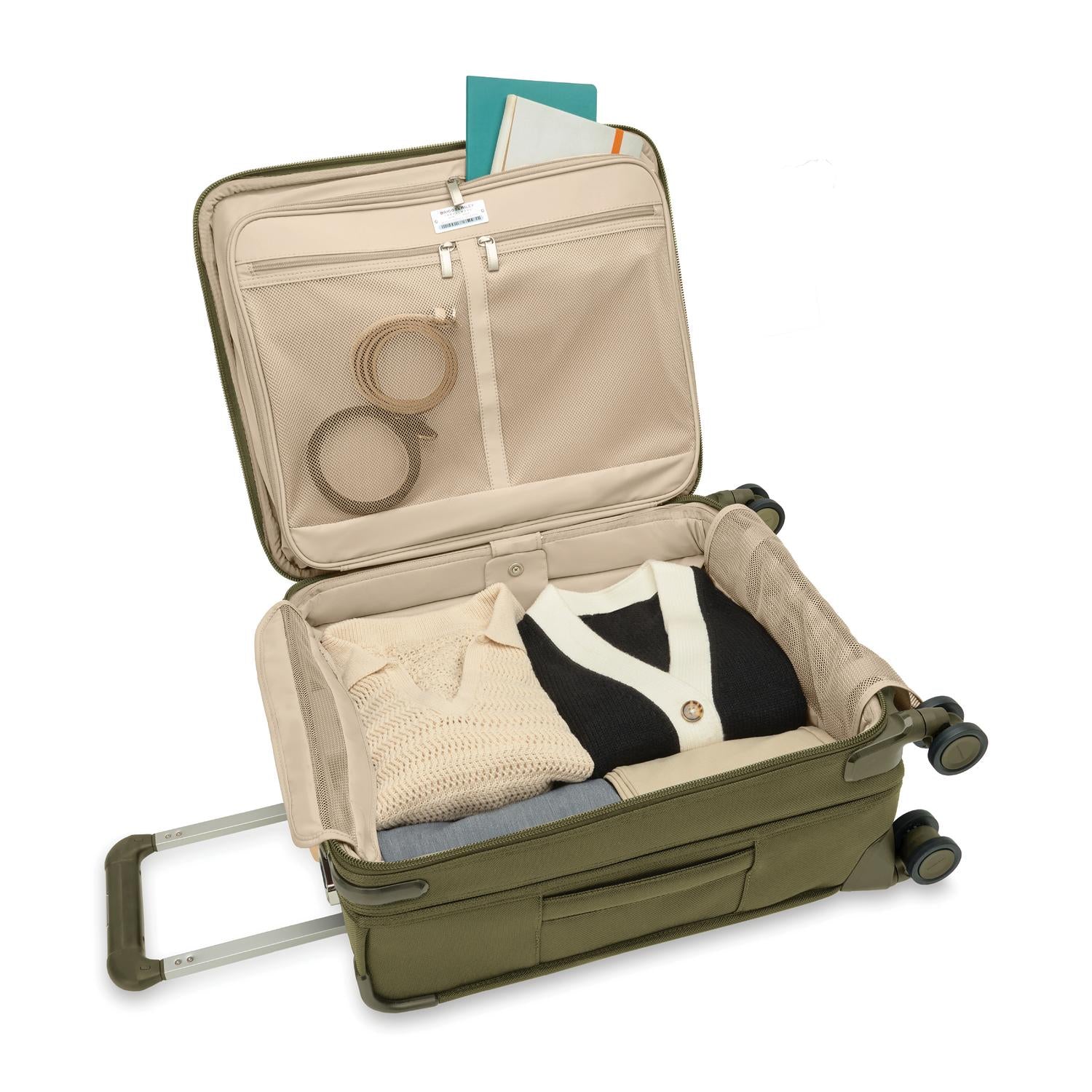 Briggs and Riley Global Carry-On Spinner #colour_olive