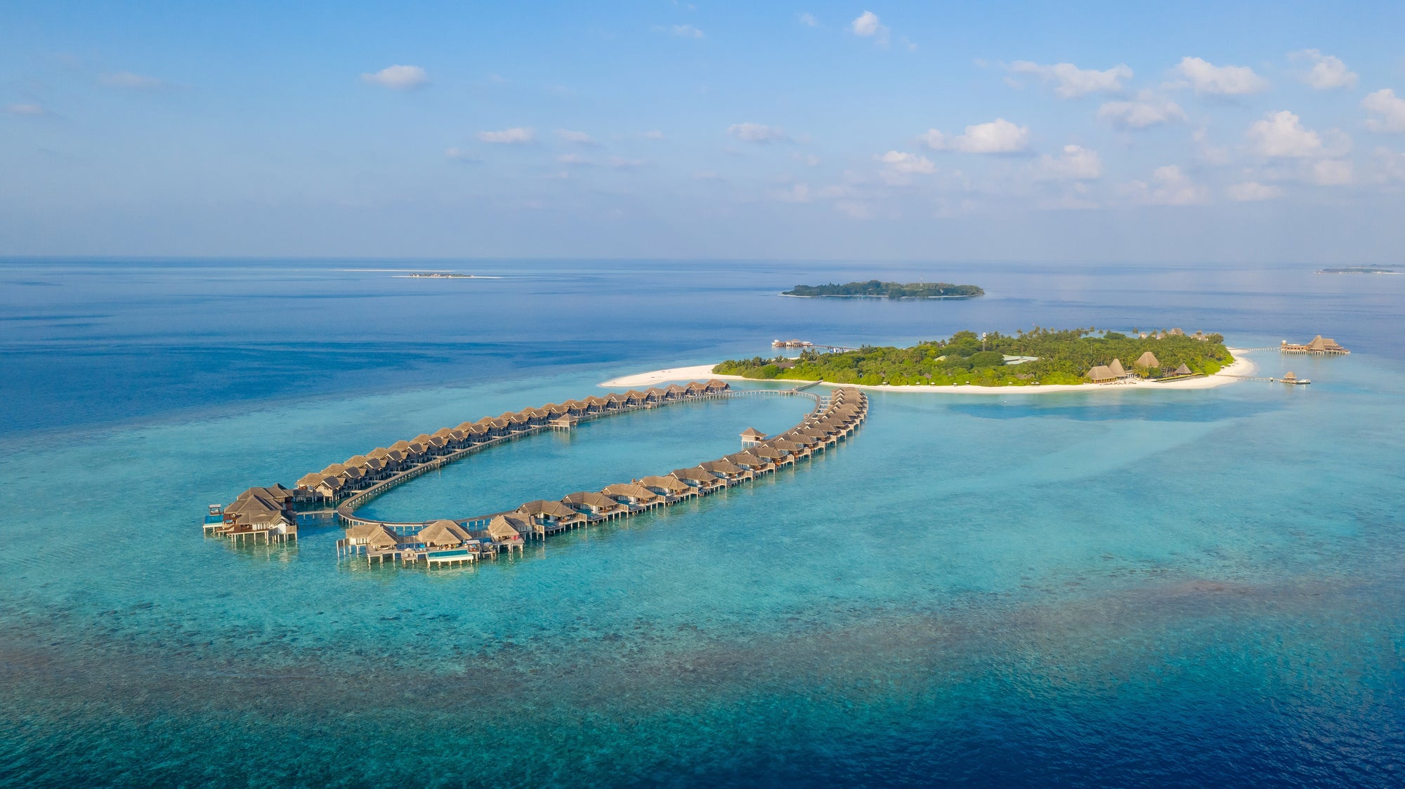 A Comprehensive Guide to Finding The Ultimate Overwater Bungalow