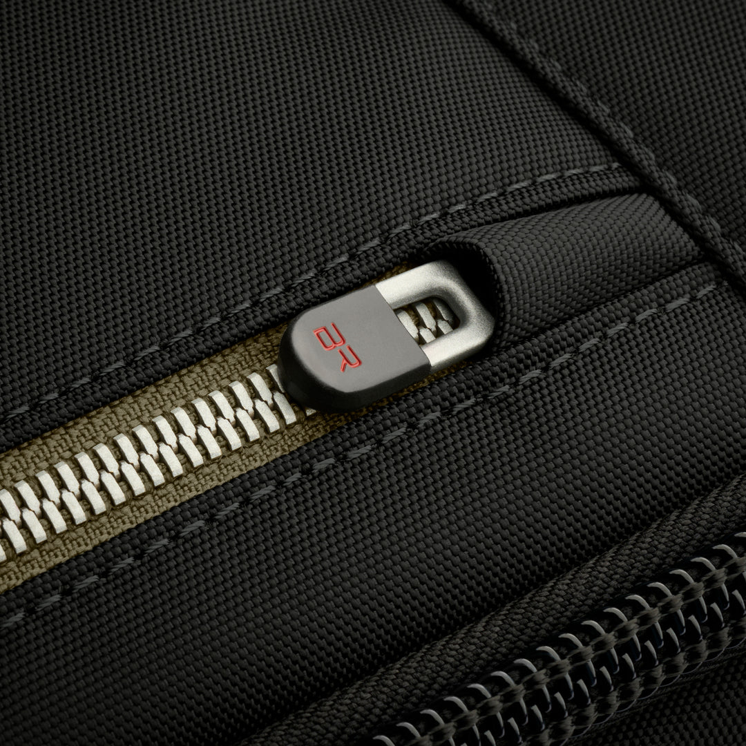 Briggs and Riley Medium Expandable Brief