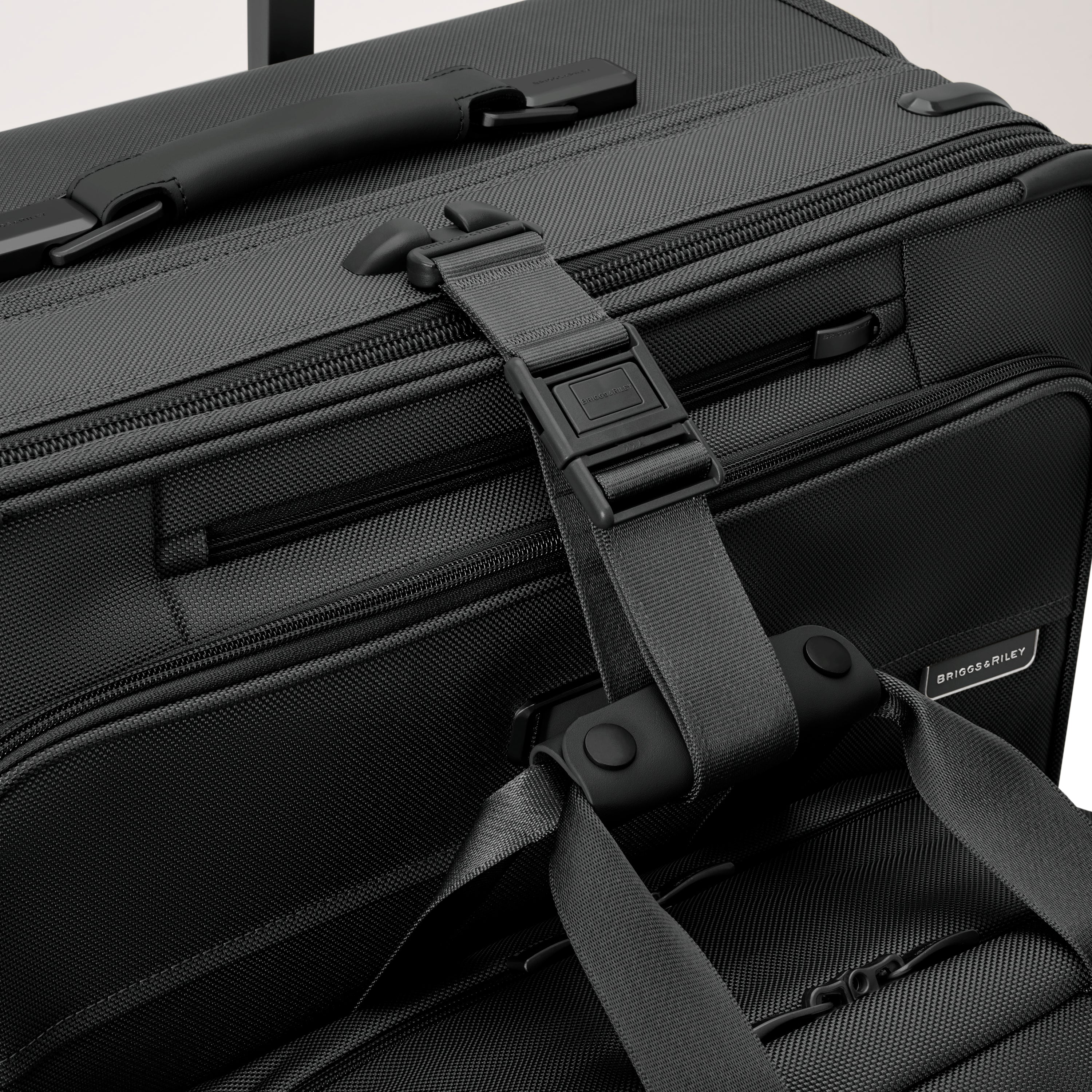 Essential 56cm 2-Wheel Expandable Carry-On #colour_black