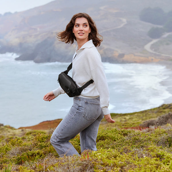 Crossbody Bags CROSSBODY  Carry your essentials close by in a sleek, 
versatile design that makes travel a little bit easier.