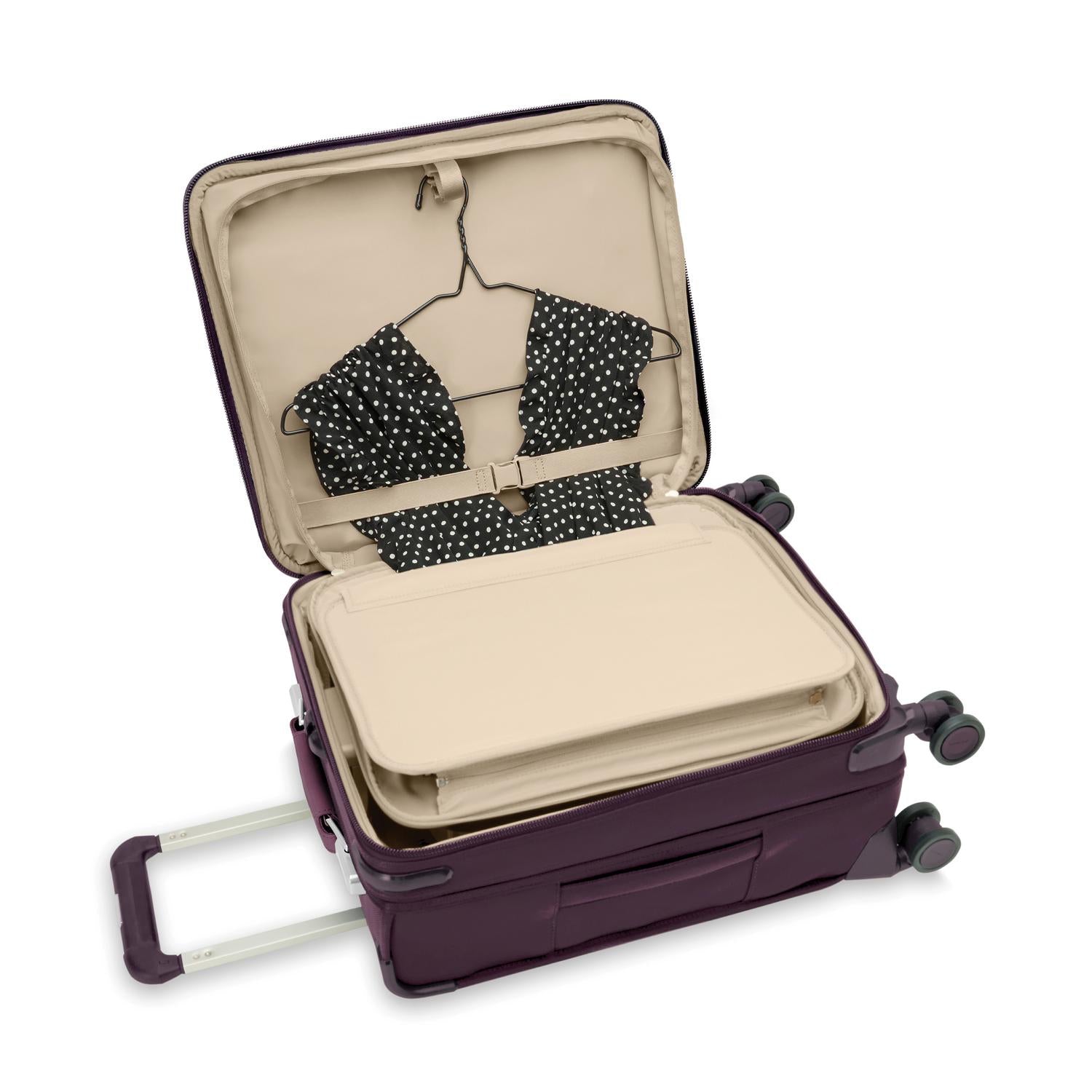 Baseline Global Carry-on Spinner #colour_plum